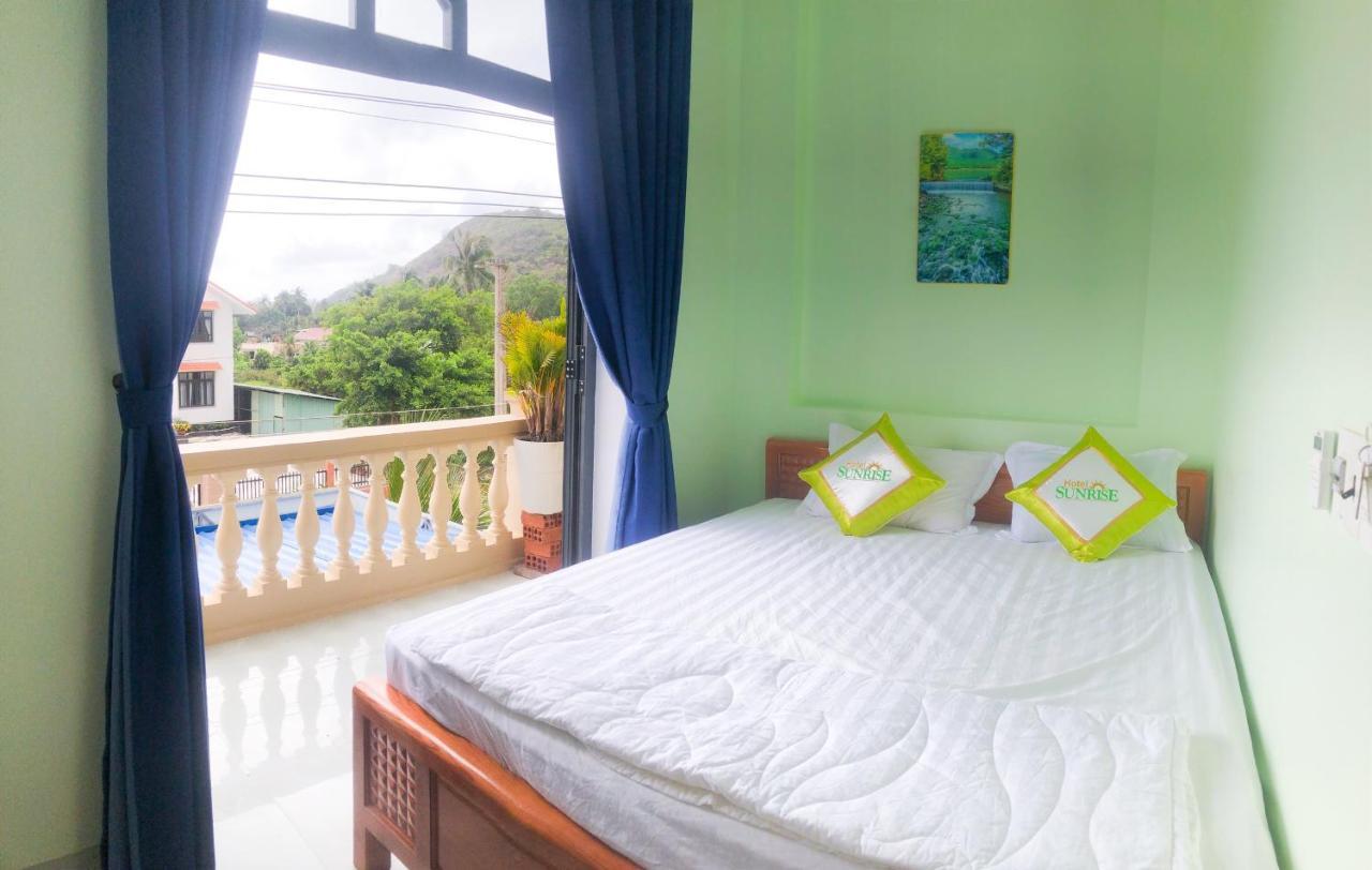 Sunrise Hotel Chi Khu Co Ong Екстер'єр фото