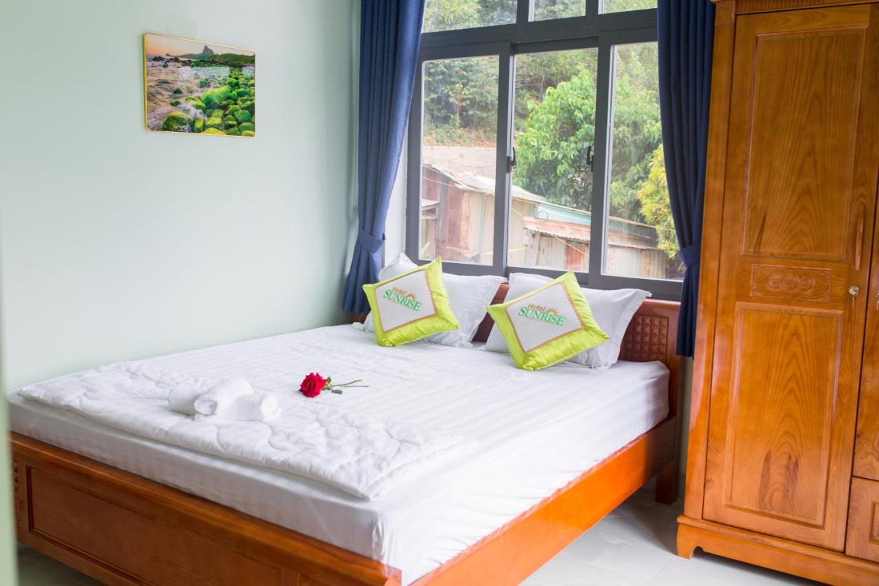 Sunrise Hotel Chi Khu Co Ong Екстер'єр фото